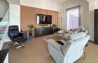 Stunning Home In Rojales - 7