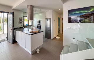 Stunning Home In Rojales - 5