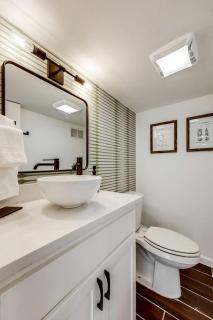 Outstanding Modern Cabin with Spectacular Outdoor and Indoor Areas in Texas - 9