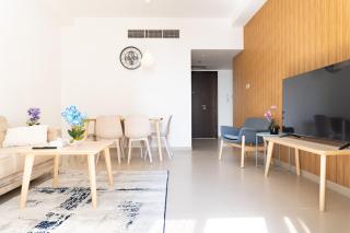 Sea View Modern 2BHK Apartment with Balcony - 3