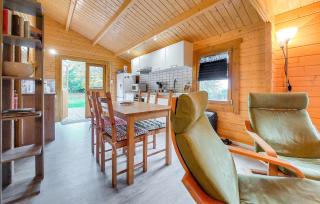 2 Bedroom Awesome Home In Chenac-Saint-Seurin-D' - 8