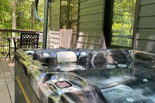 Lakefront Cabin with Fire Pit in Carbondale, Illinois - 6