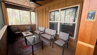 Secluded Cabin with Hot-tub and Fire Pit in Cleveland, Georgia - 5
