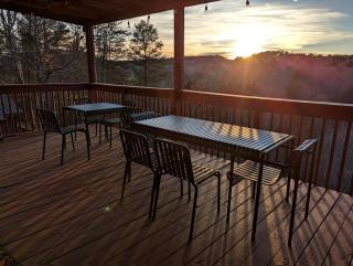 Wooden Cabin with Hot-Tub and Pool Table in Demorest, Georgia - 4
