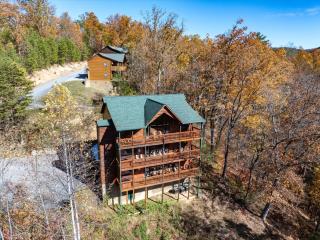 Wildbriar Inn By Colonial Properties - 1
