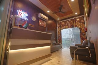 Hotel RK Residency Near Prem Mandir & bankey bihari temple # budget hotel near iskon temple free parking couple friendly hotel in vrindavan - Vrindāvan - 7