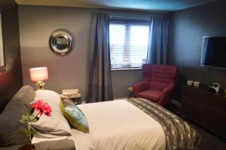 Luxury Boutique Apartment, Free Parking & Gym - 5