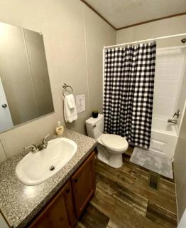 Amazing Cottage Surrounded by Trees in Dunnellon, Florida - 9