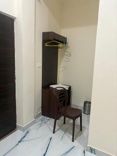 Mahalaxmi Paying Guest House - 3