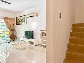 7BR Penang Stay Near Gurney and George Town - 1