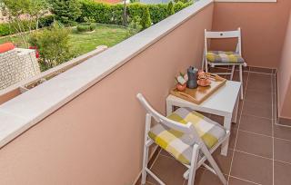 Amazing Apartment In Medulin With Wifi - 2