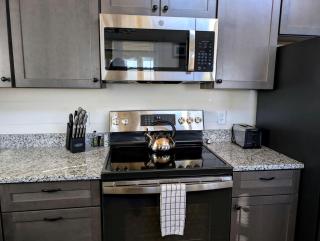 Peaceful Lakeside Cottage with Fire Pit & Acadia Views near Flanders Pond, Sullivan, Maine - 5