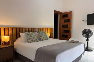 Casa Palos Altos; Poblado; 6 min de Provenza; - 3