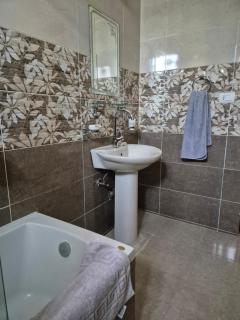 Nille and Garden View Apartment - 1