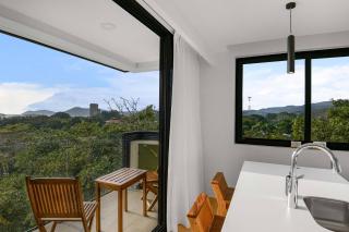 Heavenly View - 2 BDRM Oceanview Apartment - 1