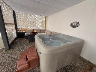 Casa Rosado @ Pocono II by Lake Hot Tub Camelback - 8