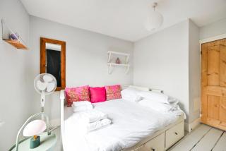 GuestReady - Charming Retreat in Walthamstow - 6