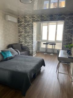 Добра оселя біля вокзалу - 0