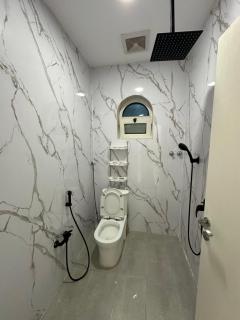 شقة غرفة وصاله ومطبخ - 1