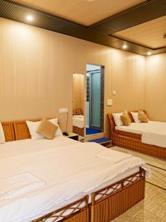 Karwaan by the Ganges - 1