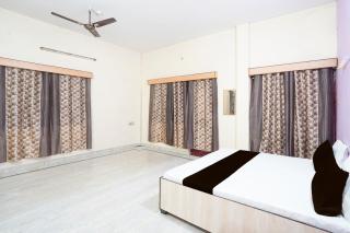 SPOT ON Muskan Lodge & Restaurants - 0