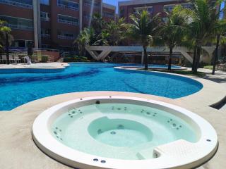 Apartamento em Condomínio Resort vizinho ao Beach Park - 0