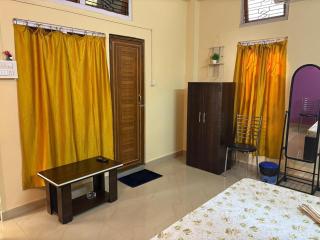 Reehas One-k Inn - 1RK homestay - 3