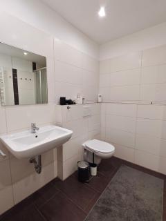 Unique - 2 bedrooms - 4 beds - balcony - kitchen - WiFi - 7