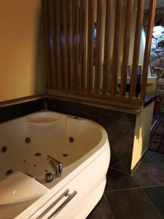 Oikies Art Rooms - 2