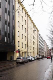 Nordstay - Serene Top Floor Studio with self check-in - 6