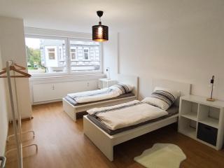 Unique 4 - 6 guests - 3 bedrooms - balcony - kitchen - Wi-Fi - 5