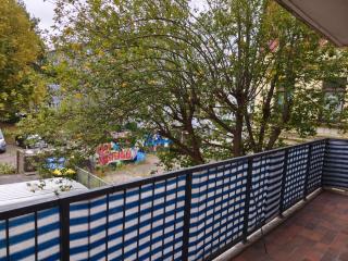 Unique - 2 bedrooms - 4 beds - balcony - kitchen - WiFi - 9