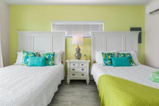 The Banana Bird at Cottages - 7