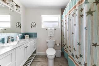 The Banana Bird at Cottages - 4