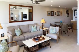 Mana Kai 304 - Renovated Oceanfront 2BR/2BA Condo, Split AC, Beach Access, Views - 2