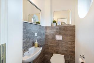 Schwanenuferhaus - 1