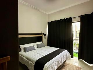 Beach, Restaurants, Shopping, Park, Pier - nearby - 6