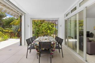 Croix Du Sud by Host Agents - 3