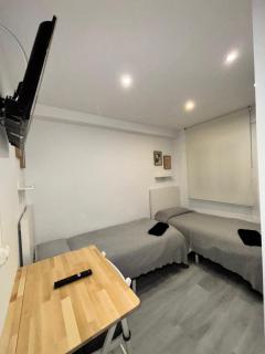 Rooms Mármol, junto a Puerta Toledo - 1