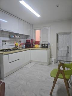 K Story House LOVE HAPPY - 1