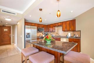 Honua Kai Hokulani 4 FREE Rental Cars KBM Resorts Well Appointed Magnificent views 4 Units 5 Bedrooms ML-1709 - 1