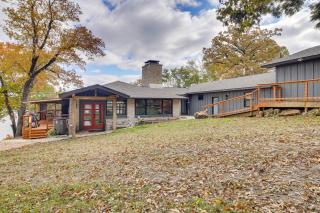 Waterfront StoneHaven at Reed Point with Swim Spa! - 5