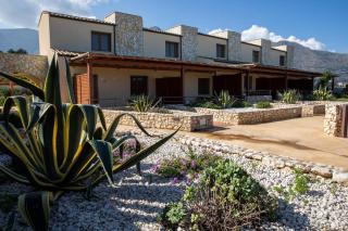 Riva Sea Apartments - 1