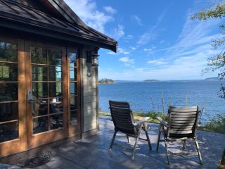 Ideal Beachfront Retreat Experience Gorgeous! - 2