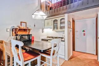 (A203) Loft Condominiums - 3