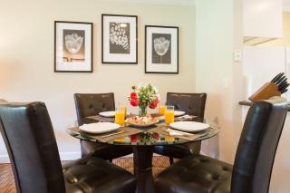 Luxury Napa Getaway Golf Views King Bed - 4