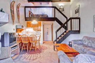 (A210) Loft Condominiums - 8