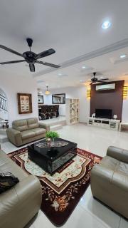 Homely Stay Melaka - 0