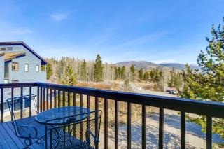 Private Deck and Hot Tub Silverthorne Home! - 8