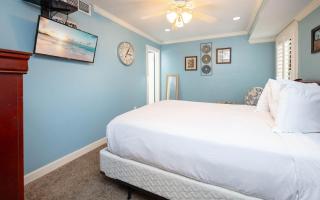 Island Winds East 810 condo - 1